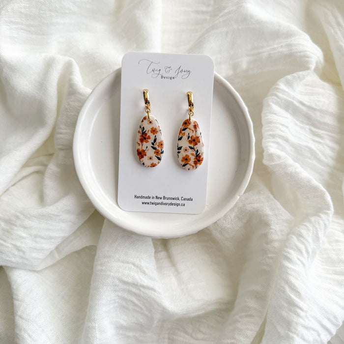 Lindsay Dangle Earrings | Autumn Flowers Resin Gloss