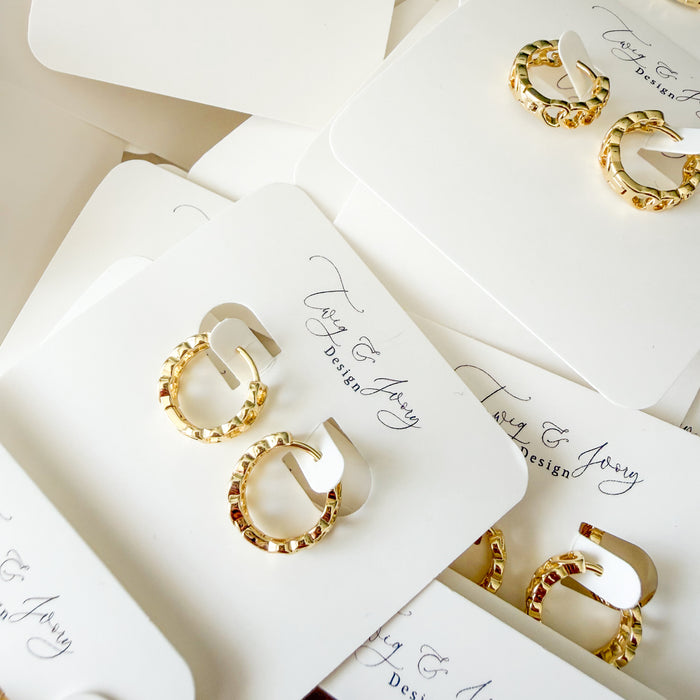 Heart Link Huggies| Earring Set