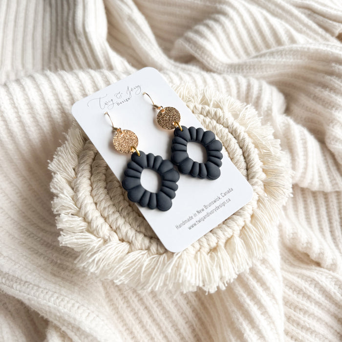 Ang Dangle Earrings | Navy