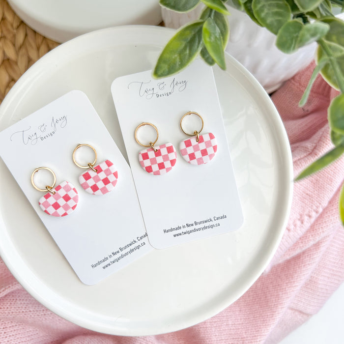 Checkered Cindy Dangle Earrings| Pink