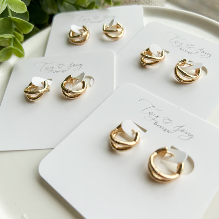 CrissCross 14mm Huggies | Earring Set